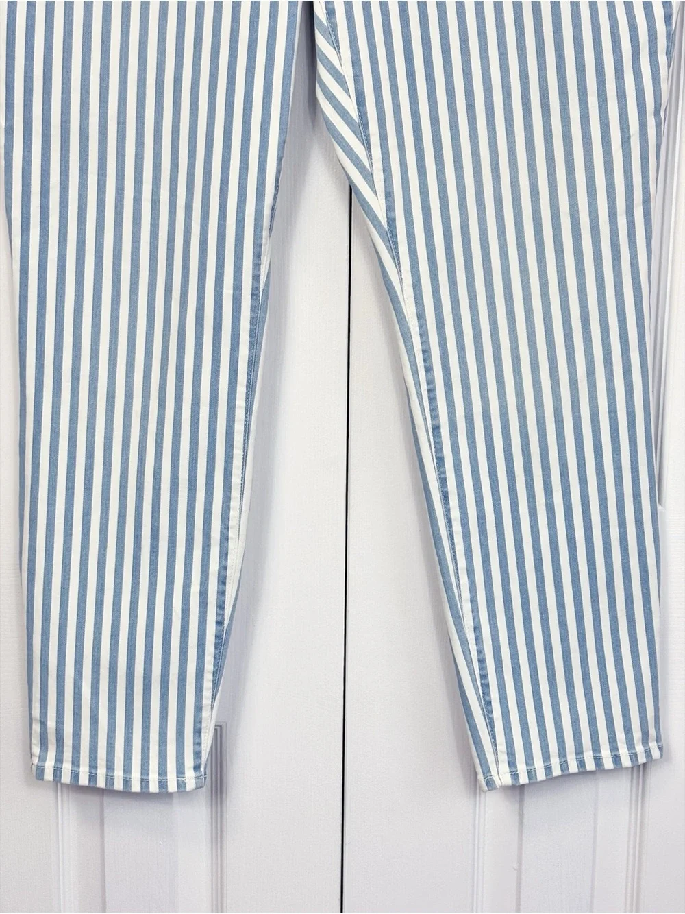 NWT Universal Thread Blue Stripe Button Fly High Rise Skinny Jeans 18